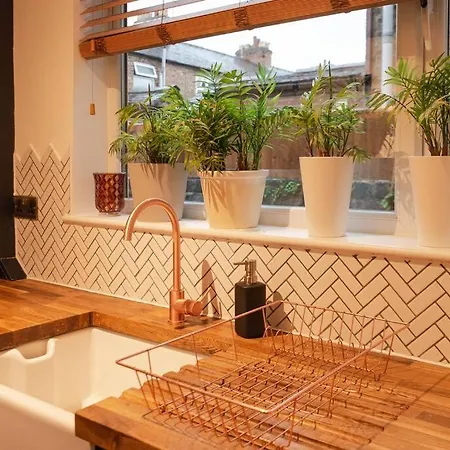 Escape 2 Unwind, Victorian Elegance - Sleeps 6